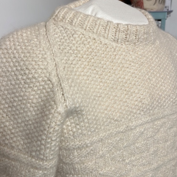 Hand knit sweater - Picture 2 of 7